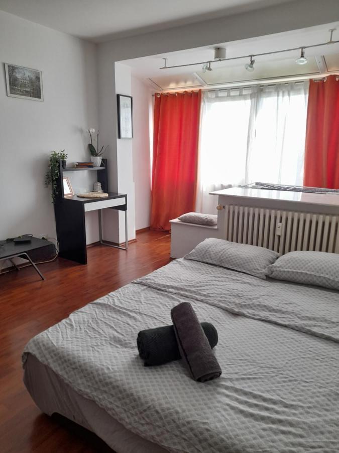 Apartament 2 Camere, Decomandat, Piata Unirii Bukarest Exteriör bild